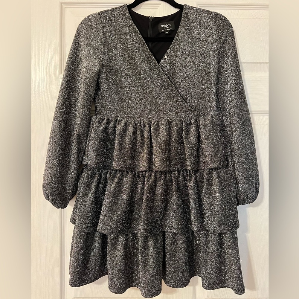 Bardot junior Marlena Rara dress with v-neck and tiered skirt, size 14